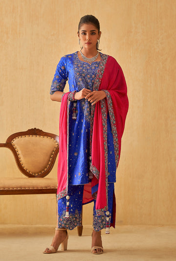 Embroidered Kurti Set