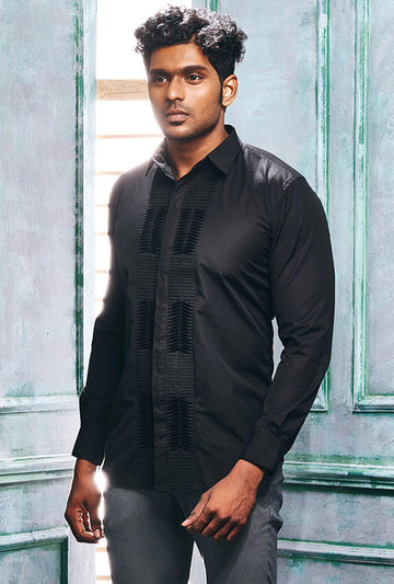 Shirt With Wave Pin-tuck Patch