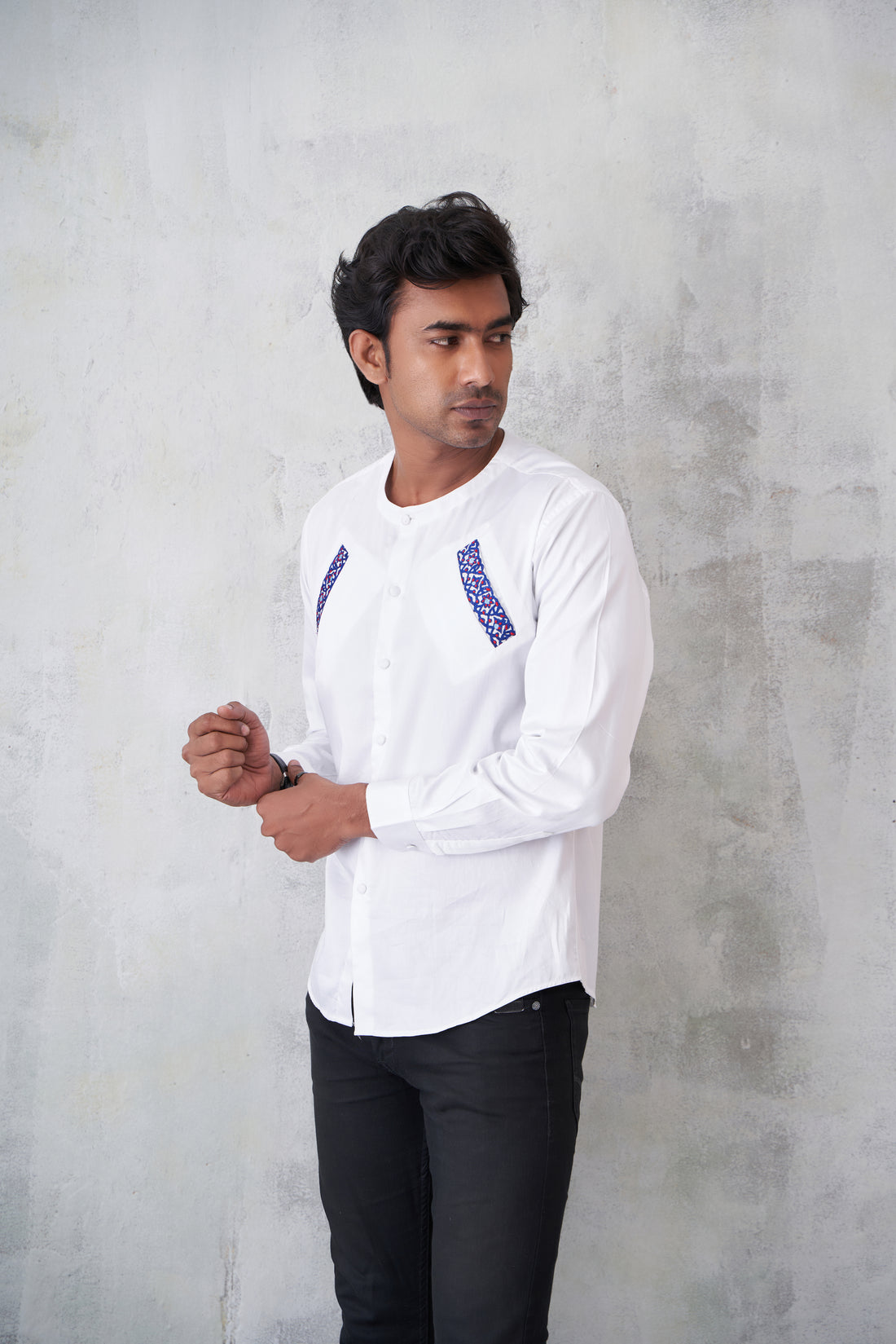 Round Neck Shirt With Turkish Inlay Detail