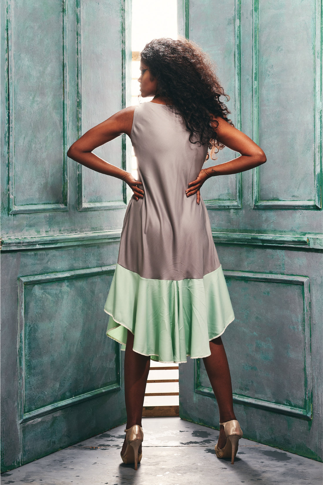 Sleeveless Flapper Style Dress